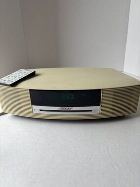 Bose Beige CD Clock Stereo with Remote